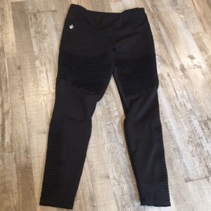 Workout Empire Regalia leggings